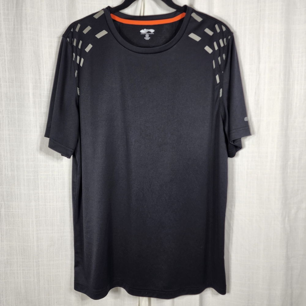 Men's Black Short Sleeve Performance Tee